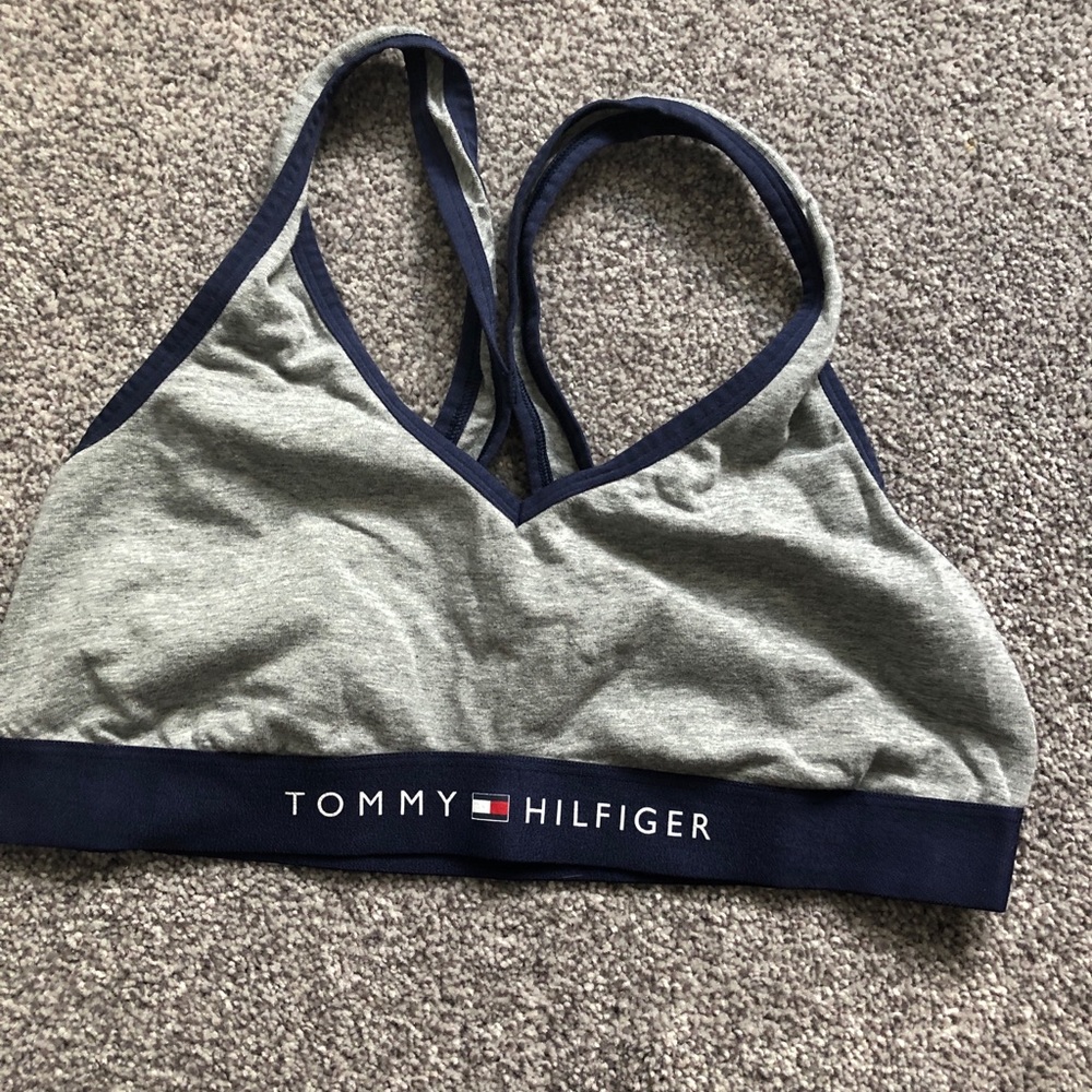Tommy Hilfiger sports bra XL